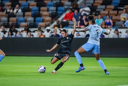 Match Preview: Angel City at Houston Dash | 4.12.25