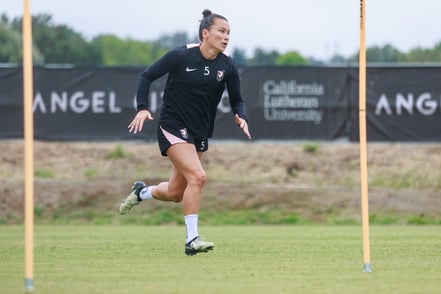 Angel City Removes Veteran Defender Ali Riley From Season Ending Injury List