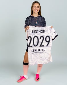 Angel City FC and Midfielder Ally Sentnor Agree To Contract Extension Through 2029