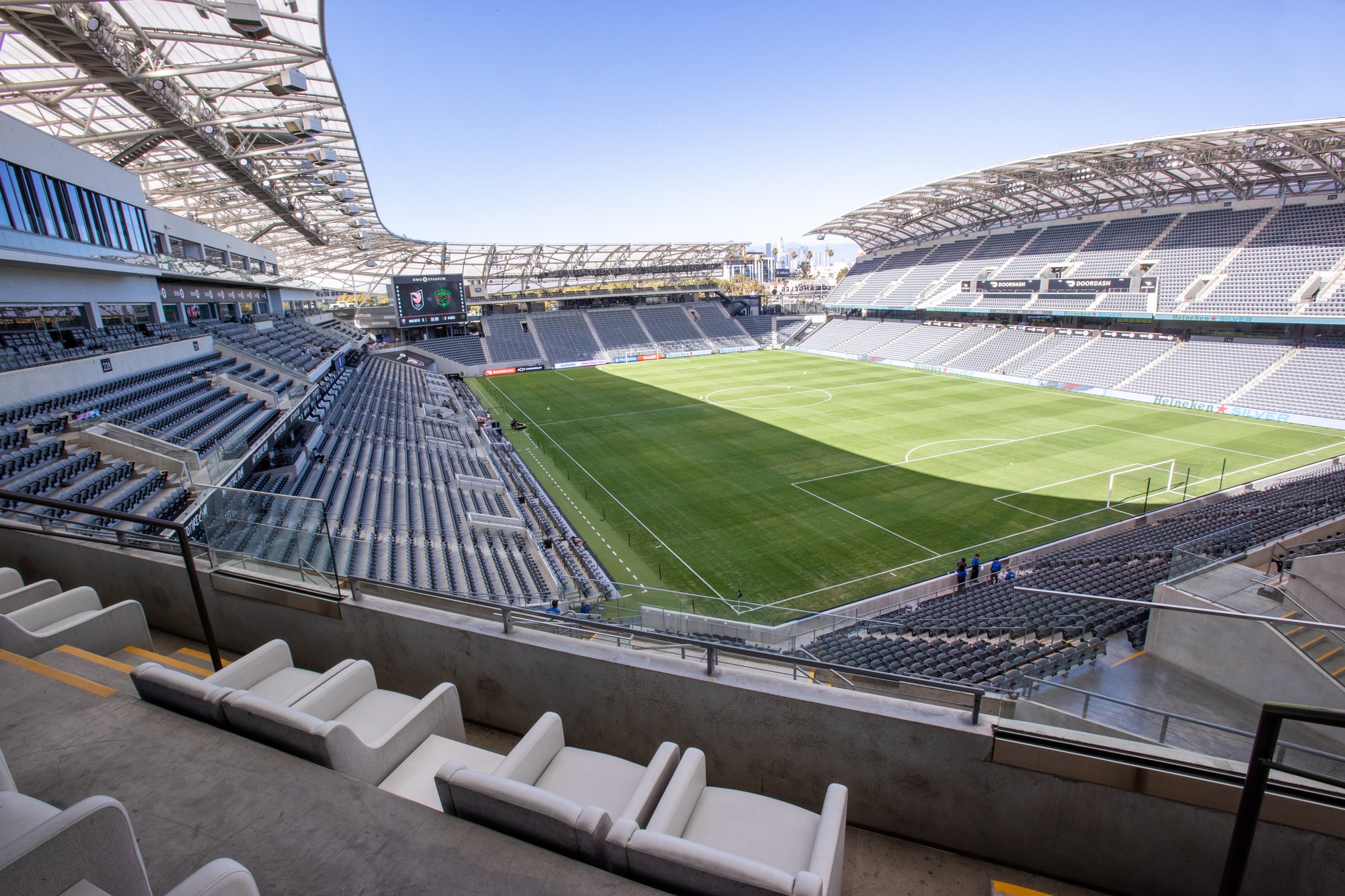 City View Loge Box_Premium_Field View