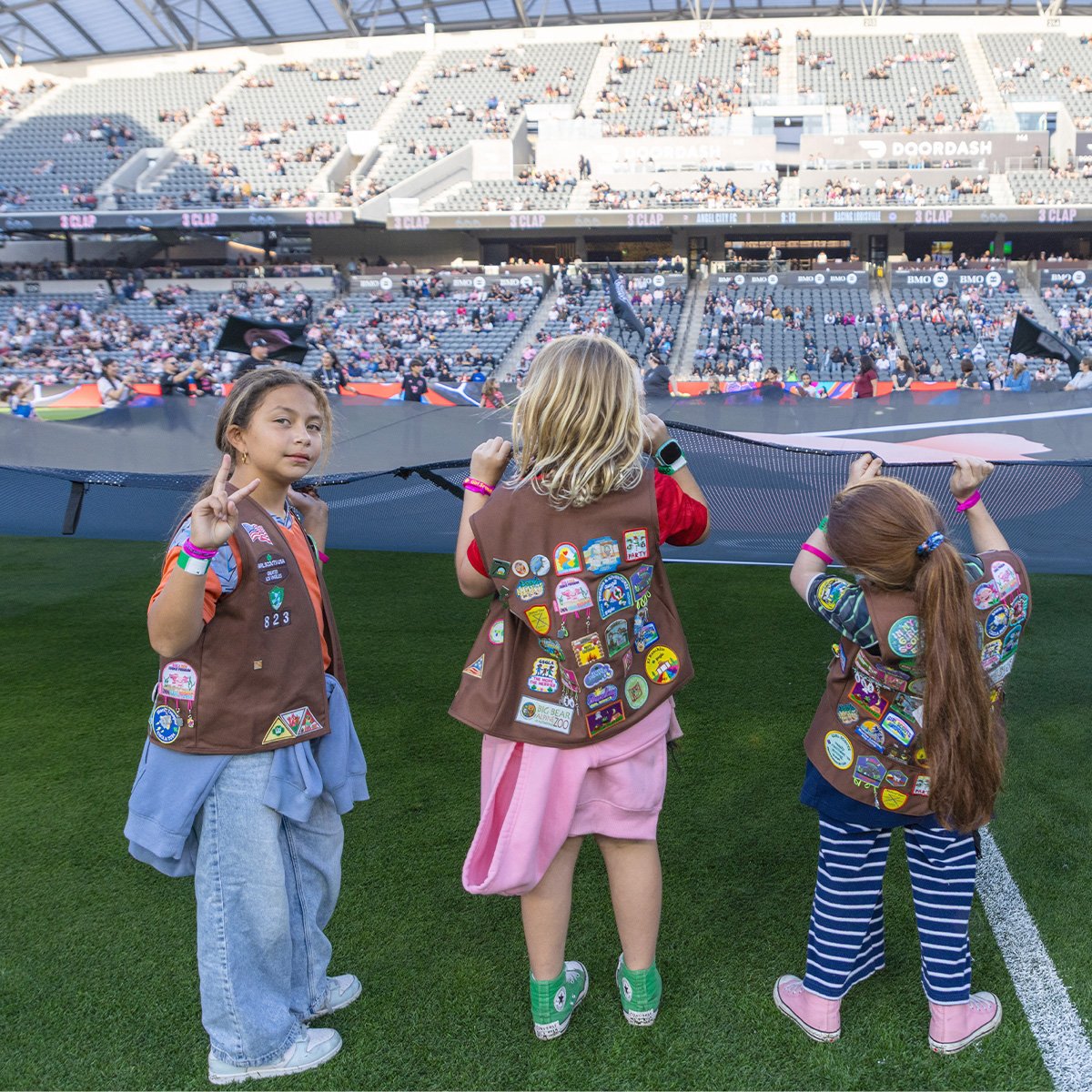 Girl Scouts Group Experience Flag Walkout__20250524_MD_vsLOU_AY_0032_1x1
