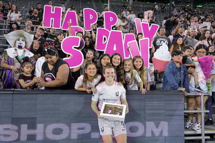 Savannah McCaskill Named NWSL Player of the Month for July